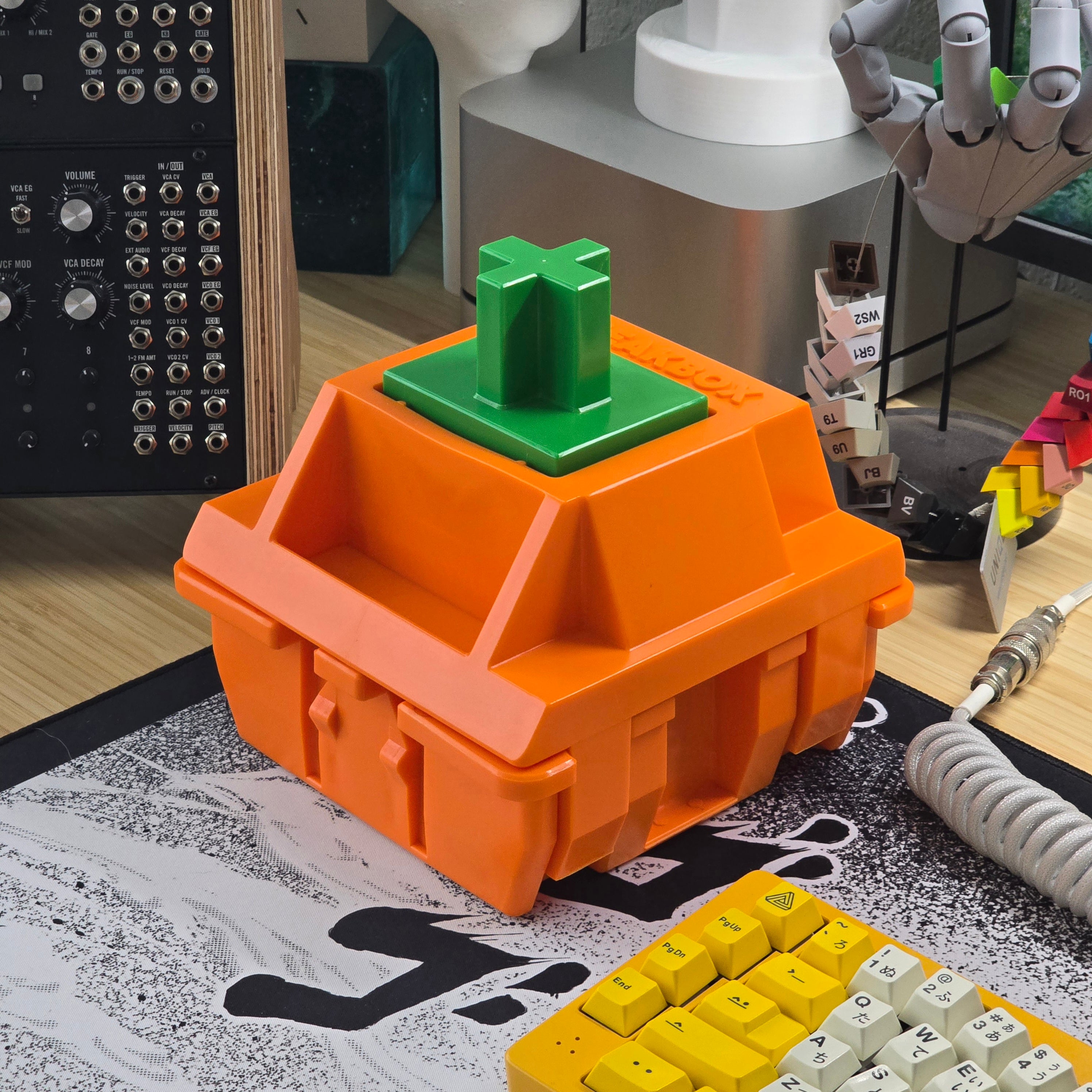 Titan Giant Switch – Sneakbox